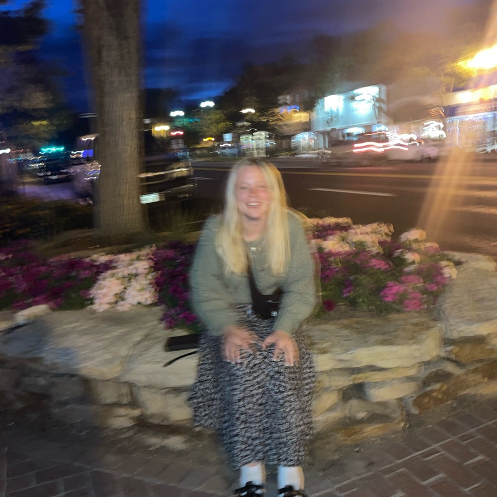 Meet your Posher, Brooke